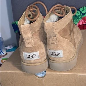 Bethany Chestnut Uggs (Treadlite- WATER RESISTANT)